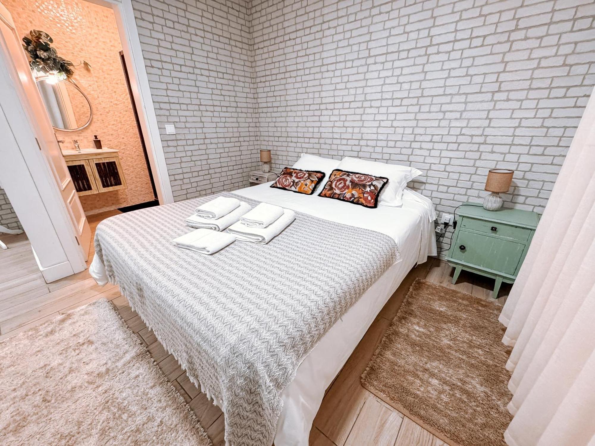 Ninho D'Arara Bed & Breakfast ตอนเดลา ภายนอก รูปภาพ