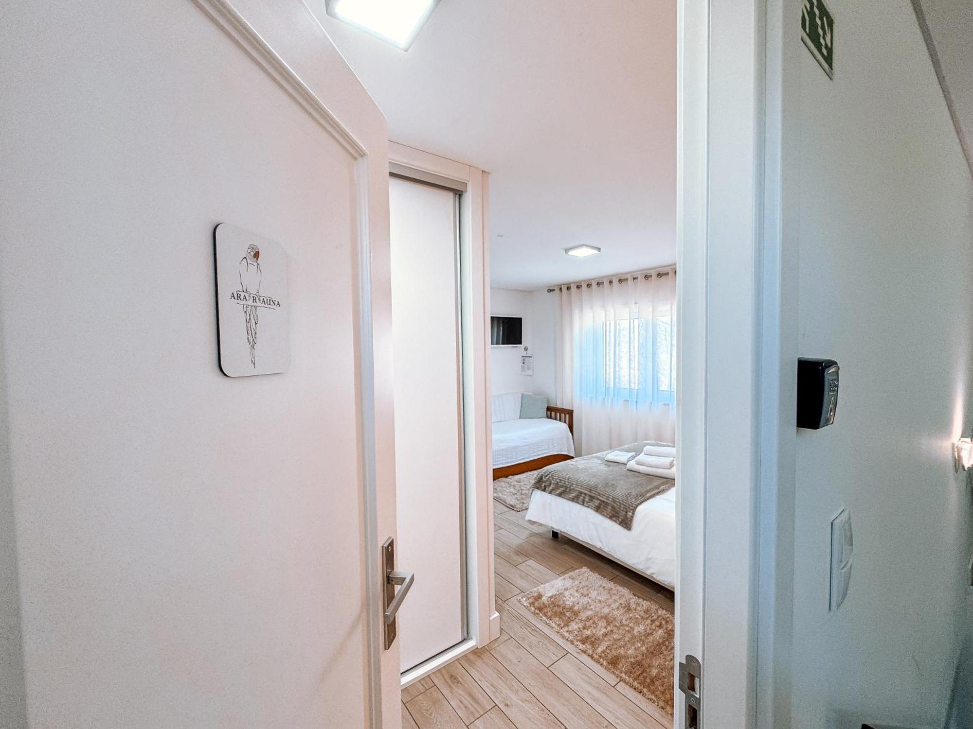 Ninho D'Arara Bed & Breakfast ตอนเดลา ภายนอก รูปภาพ