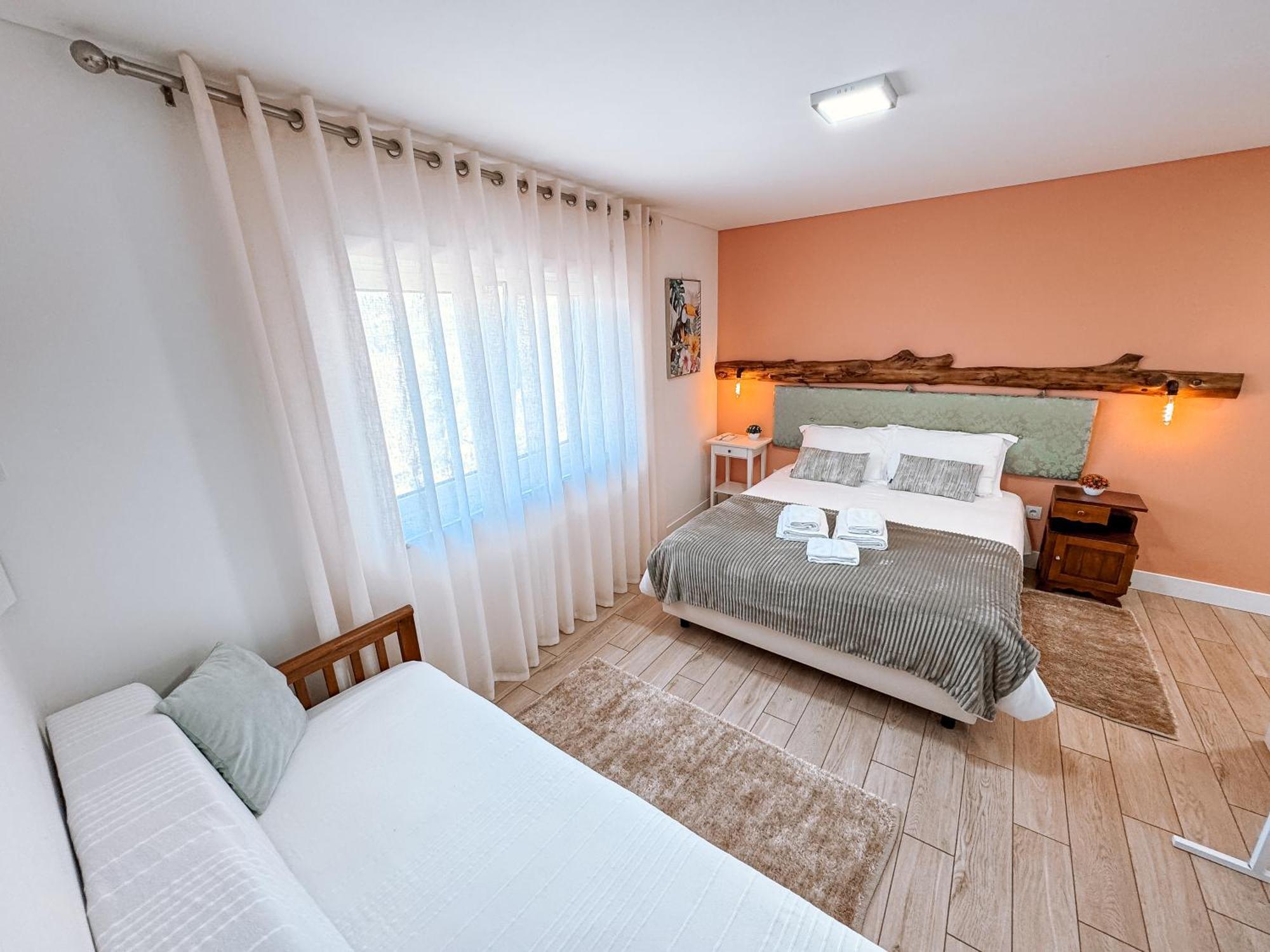 Ninho D'Arara Bed & Breakfast ตอนเดลา ภายนอก รูปภาพ