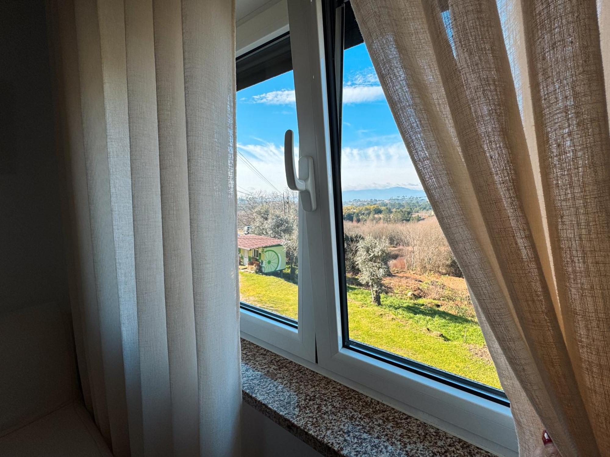 Ninho D'Arara Bed & Breakfast ตอนเดลา ภายนอก รูปภาพ