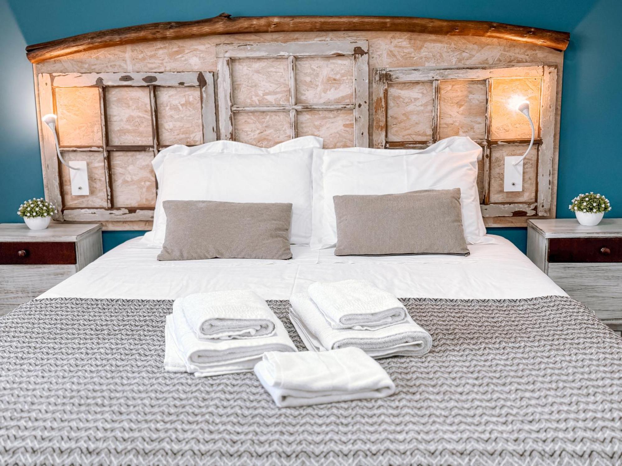 Ninho D'Arara Bed & Breakfast ตอนเดลา ภายนอก รูปภาพ