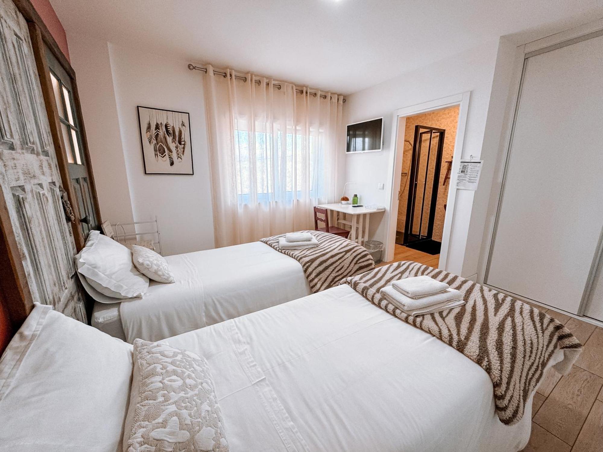 Ninho D'Arara Bed & Breakfast ตอนเดลา ภายนอก รูปภาพ